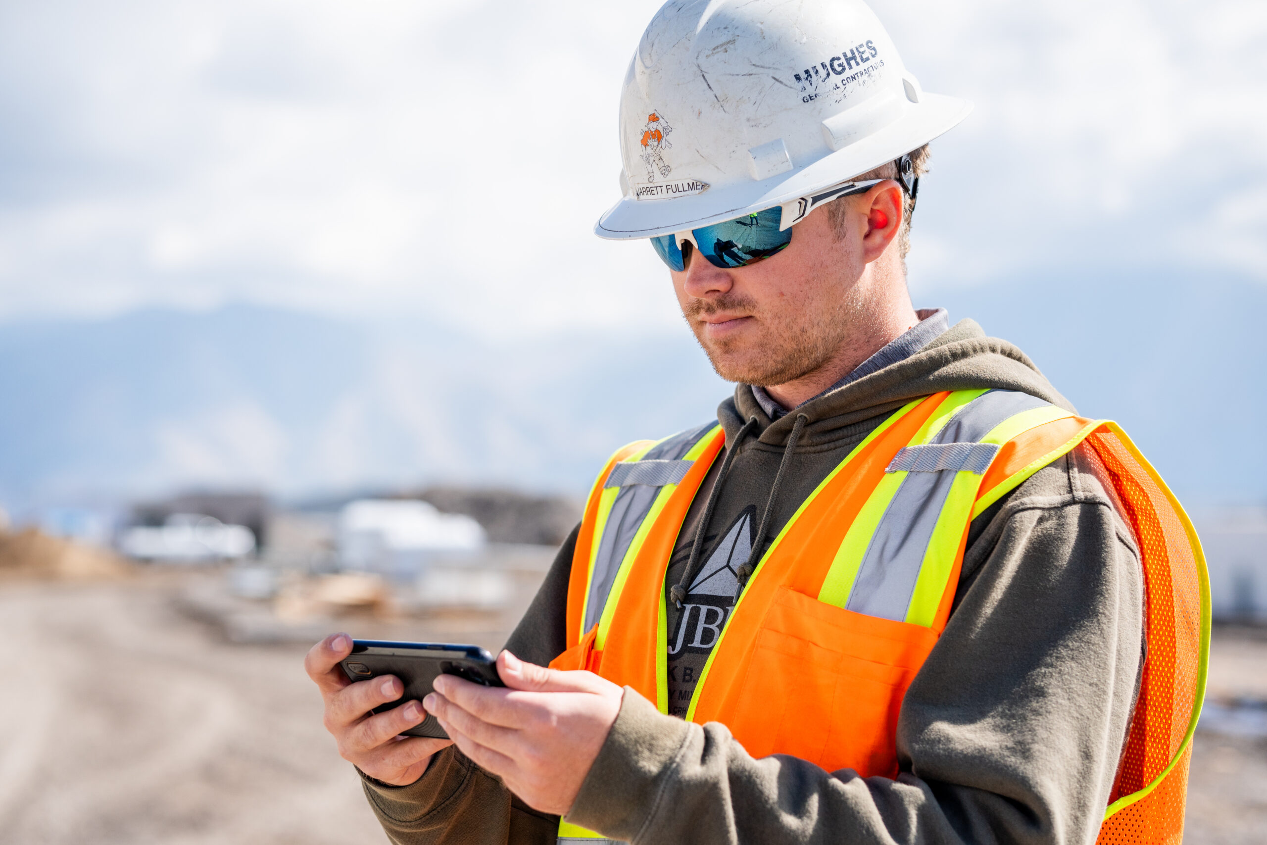 Reach Every Worker, Instantly